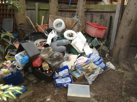 Efficient sorting process during garage clearance